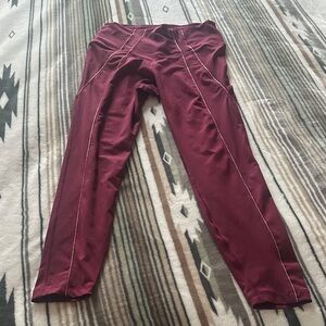 Nike womens Burgundy Leggings size large